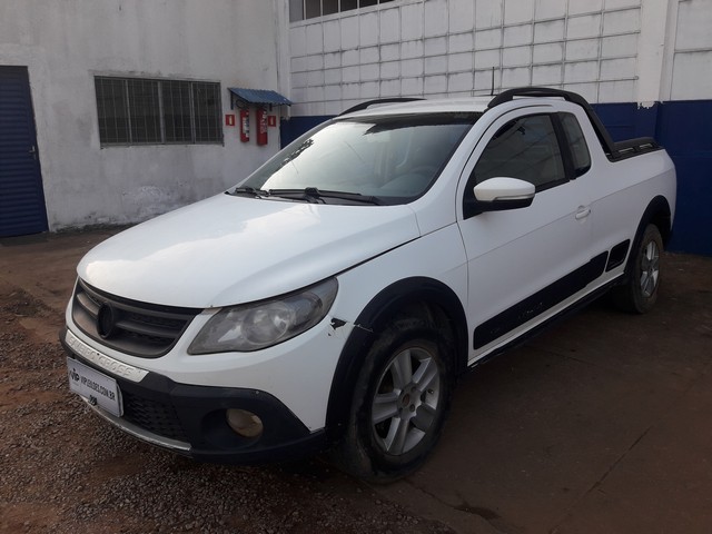 Leilão Online - VW; SAVEIRO 1.6 CE CROSS; 2012/2013; BRANCA; ALCO./GA