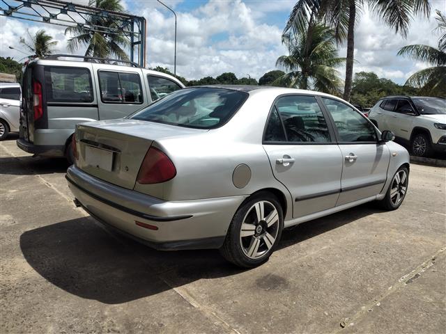 car #carrosdeleilao #leilao #fiatbrava #marea #dolixoaoluxo #antesede